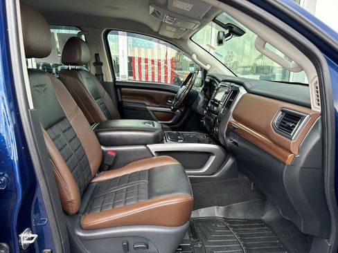 Used 2018 Nissan Titan Platinum Reserve image 23