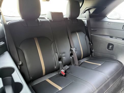 Used 2024 MAZDA CX-90 Plug-In Hybrid w/ Premium Plus image 19