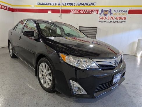 Used 2012 Toyota Camry XLE image 1