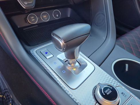 Used 2022 Genesis G70 3.3T w/ Sport Prestige Package image 31