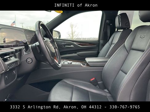 Used 2022 Cadillac Escalade Luxury image 41
