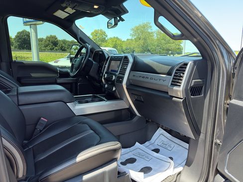 Used 2020 Ford F350 Platinum AWD/4WD image 13