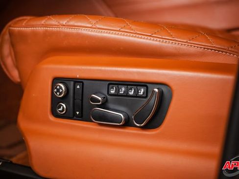 Used 2017 Bentley Bentayga image 73