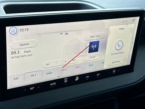 New 2025 Ford Maverick XLT w/ Black Appearance Package image 17