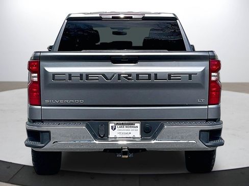 Used 2021 Chevrolet Silverado 1500 LT image 8