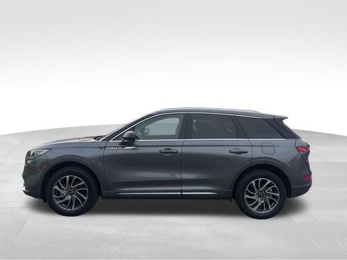 Used 2021 Lincoln Corsair AWD w/ Rear Removable Package Tray image 8