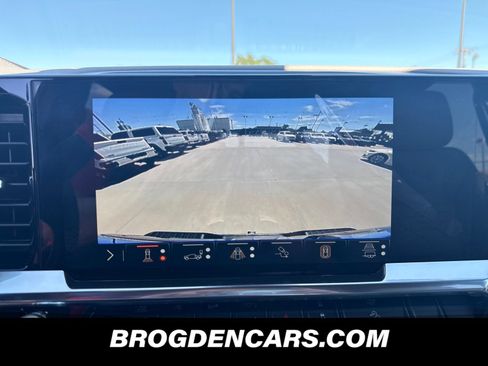 New 2026 GMC Sierra 2500 SLT AWD/4WD image 6