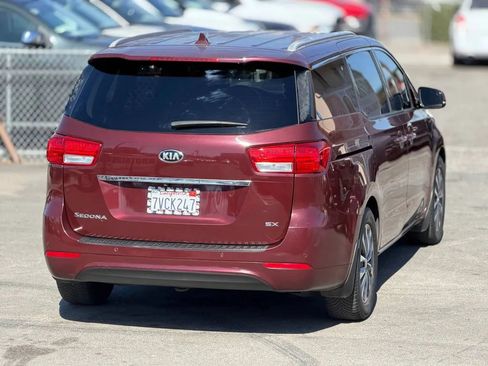 Used 2016 Kia Sedona SX FWD image 15