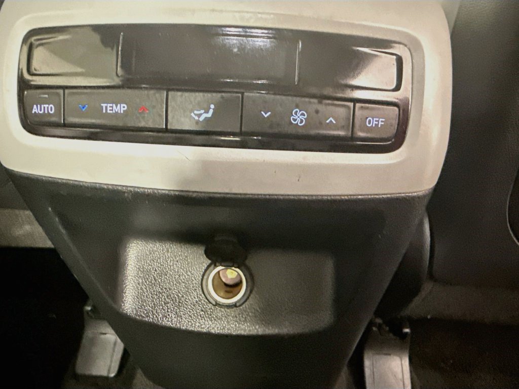 Used 2025 Hyundai Palisade SEL FWD image 44