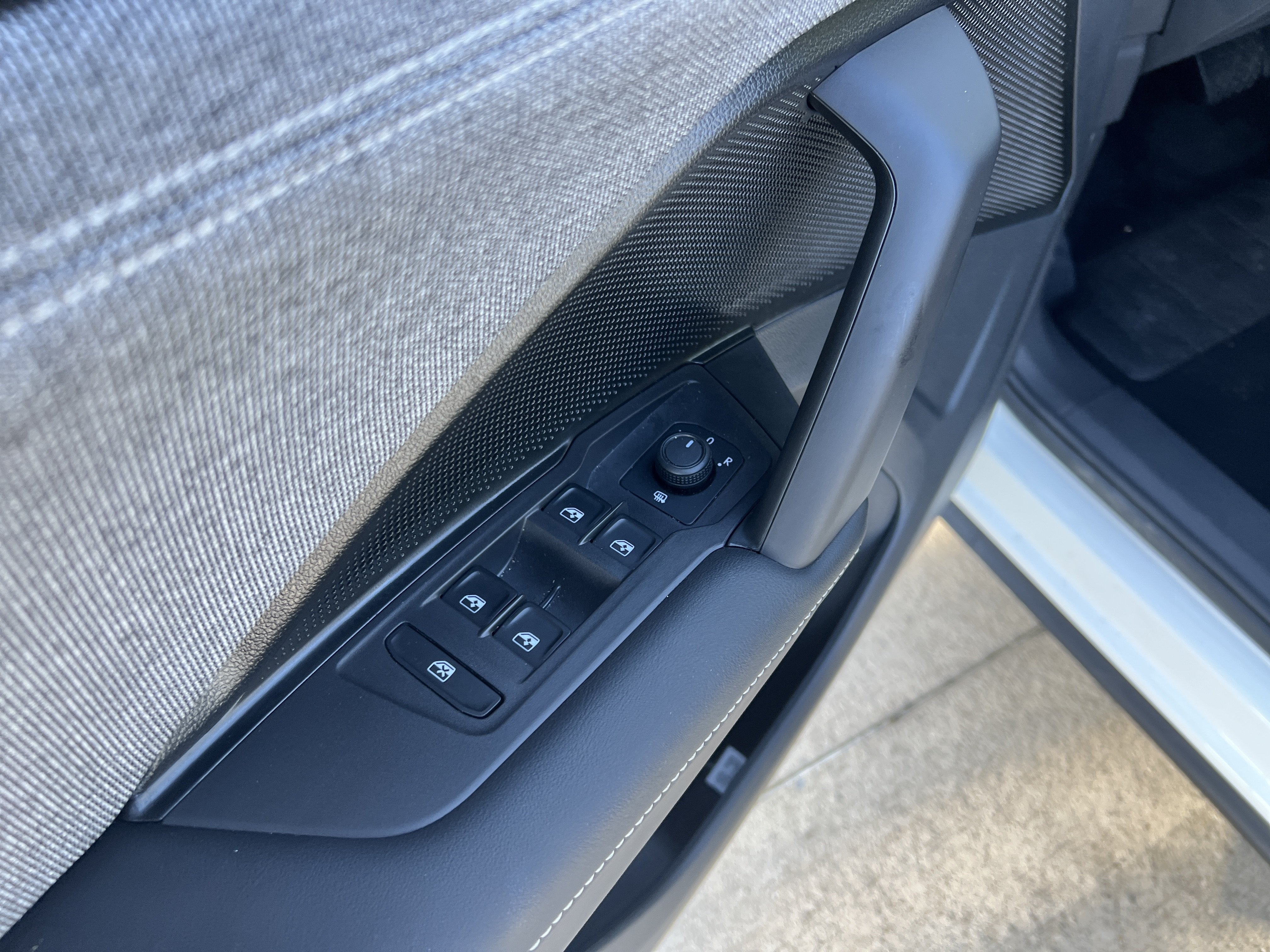 Certified 2026 Volkswagen Tiguan S FWD image 35