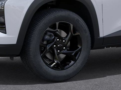 New 2026 Chevrolet Trax LT w/ Driver Confidence Package FWD image 11