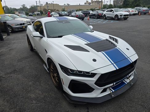 Used 2025 Ford Mustang GT Premium w/ GT Performance Package RWD image 8