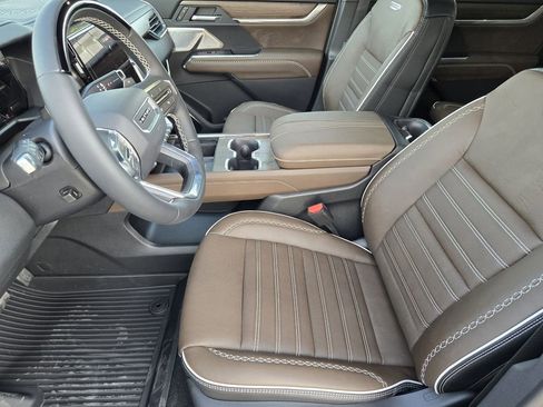 New 2026 GMC Acadia Denali Ultimate image 9