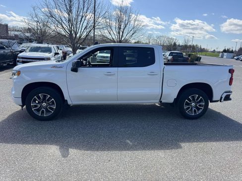 Used 2023 Chevrolet Silverado 1500 RST image 3