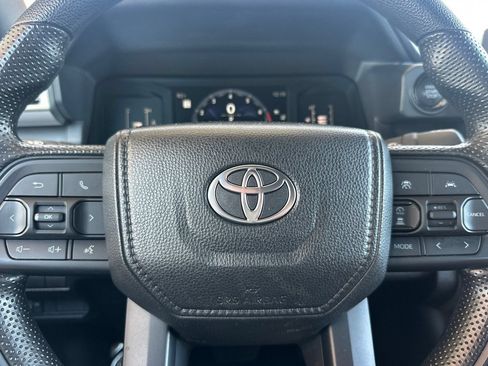 Certified 2024 Toyota Tacoma SR5 AWD/4WD image 24