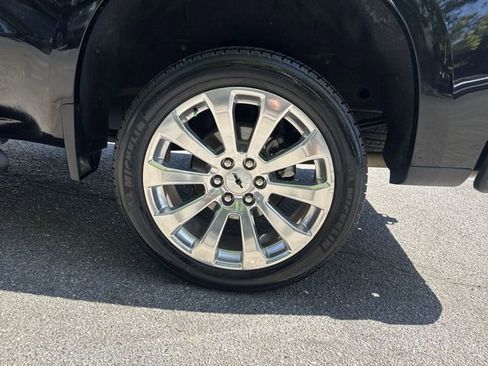 Used 2019 Chevrolet Silverado 1500 RST image 32