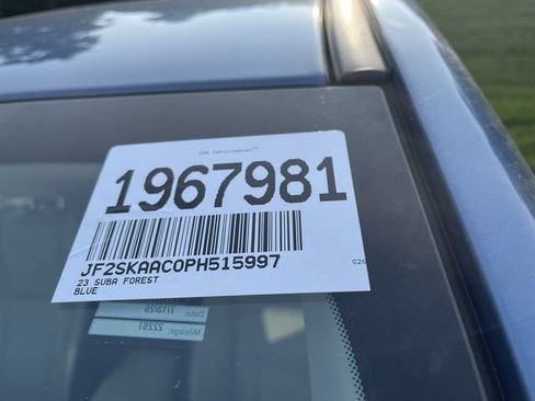 Used 2023 Subaru Forester AWD/4WD image 3
