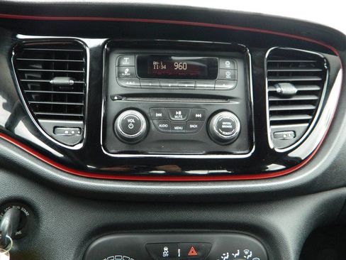 Used 2016 Dodge Dart SXT image 19