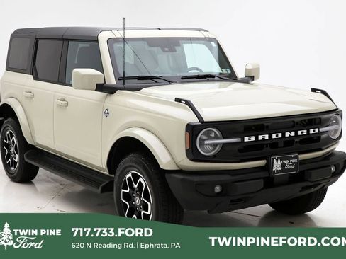 Used 2025 Ford Bronco Outer Banks image 1