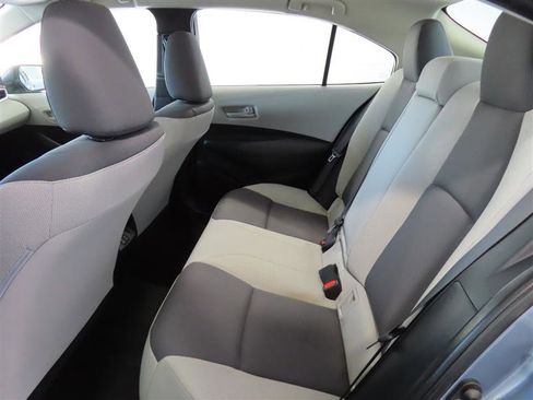 Used 2024 Toyota Corolla LE image 28