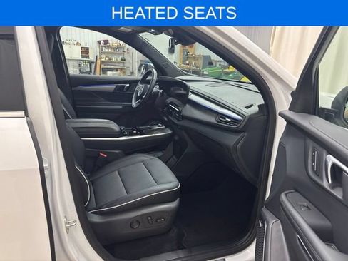 Used 2026 Buick Enclave Preferred FWD image 13