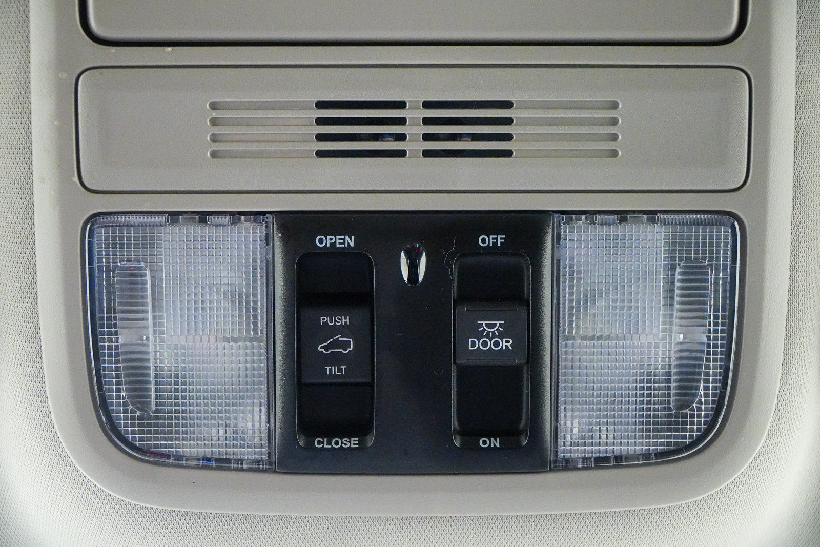 Used 2025 Honda Odyssey EX-L image 25
