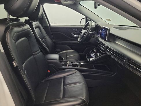 Used 2022 Lincoln Corsair AWD w/ Premium Package image 21