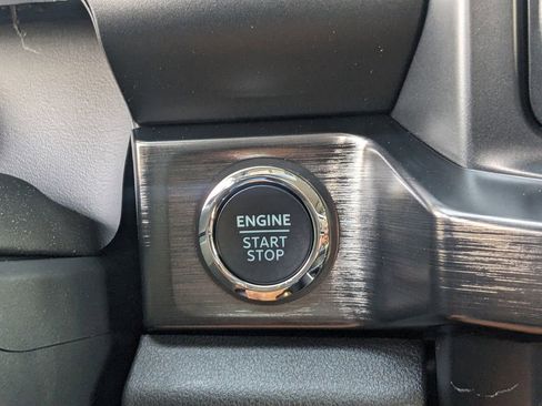 New 2025 Ford F250 Lariat w/ Lariat Ultimate Package image 33