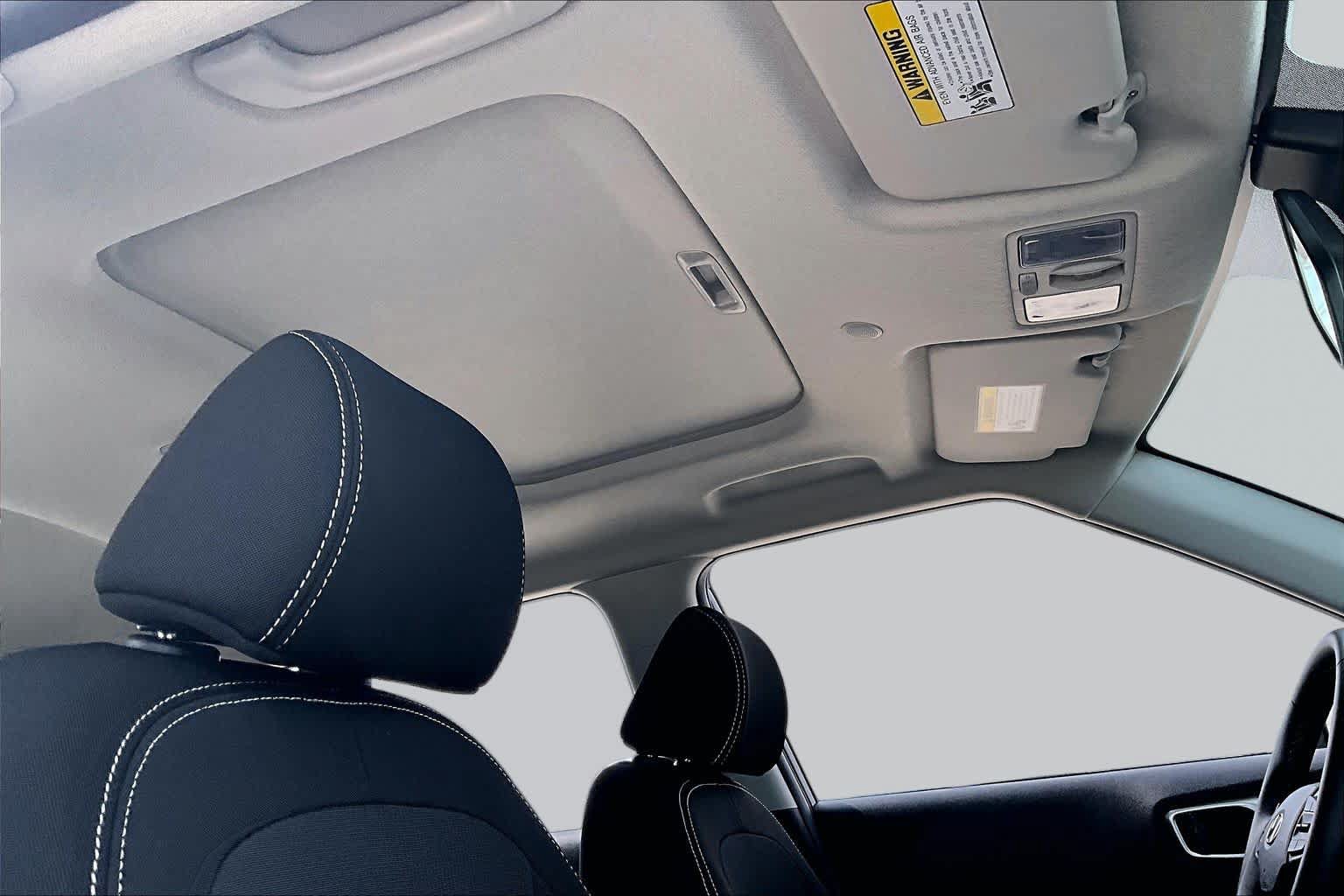 Certified 2026 Hyundai Venue SEL FWD image 14
