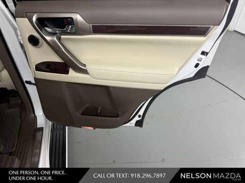 Used 2018 Lexus GX 460 Luxury w/ Preferred Accessory Package AWD/4WD image 47