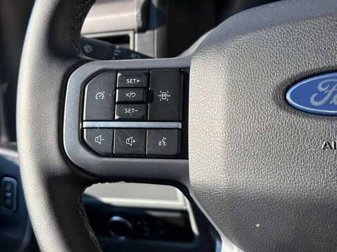 Used 2025 Ford F150 Lightning XLT image 22