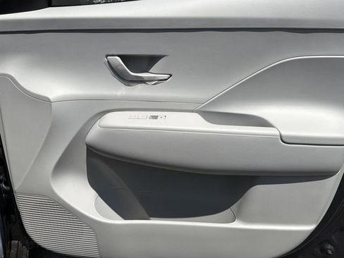 New 2026 Hyundai Kona SE FWD image 15