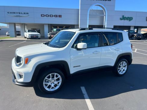 Used 2021 Jeep Renegade Latitude AWD/4WD image 3