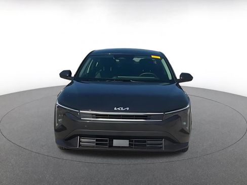 Used 2025 Kia K4 LXS image 4