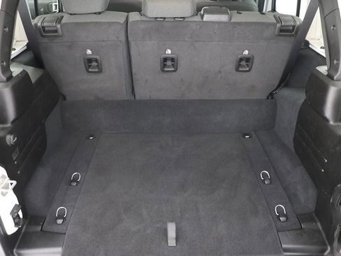 Used 2024 Jeep Wrangler Unlimited w/ Convenience Group image 28