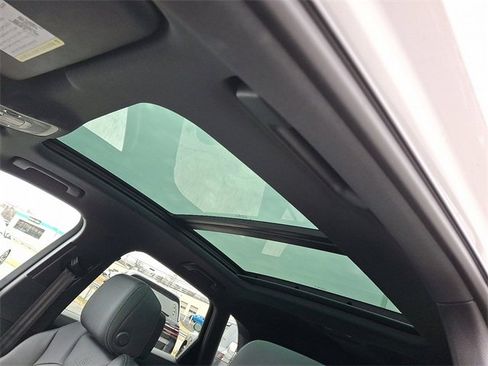 Used 2022 Audi Q3 2.0T Premium Plus w/ Premium Plus Package image 14