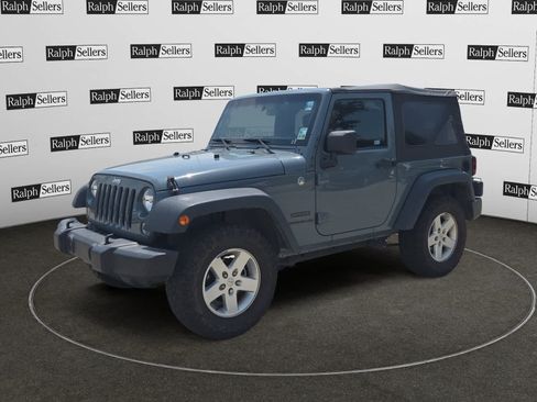Used 2015 Jeep Wrangler Sport w/ Quick Order Package 24S AWD/4WD image 2