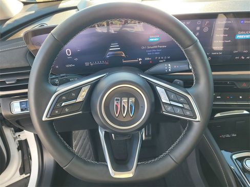 Used 2025 Buick Envision Sport Touring image 22