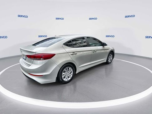 Used 2017 Hyundai Elantra SE FWD image 8
