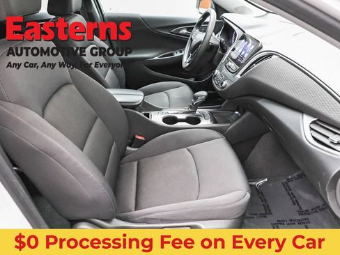 Used 2024 Chevrolet Malibu LT FWD image 23