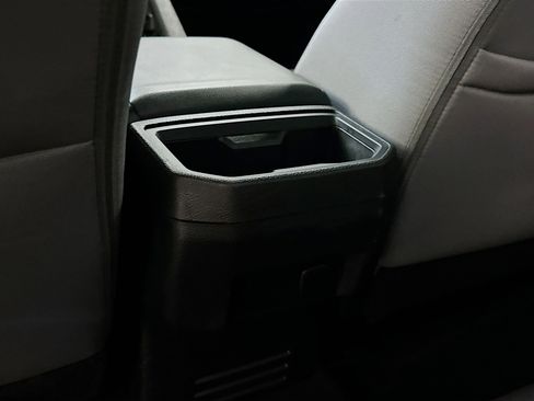 Used 2025 Toyota Tacoma TRD Off-Road image 28