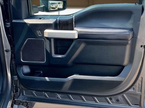 Used 2021 Ford F250 Lariat w/ Lariat Value Package AWD/4WD image 23
