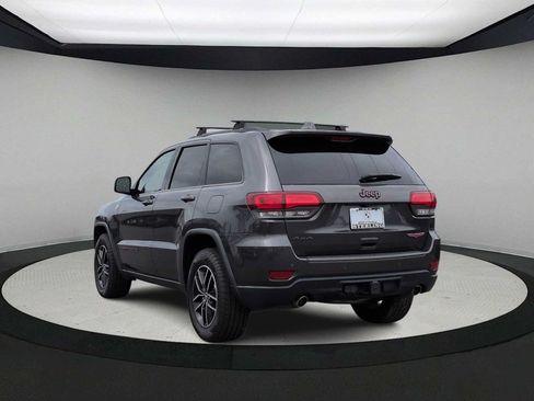 Used 2017 Jeep Grand Cherokee Trailhawk AWD/4WD image 6