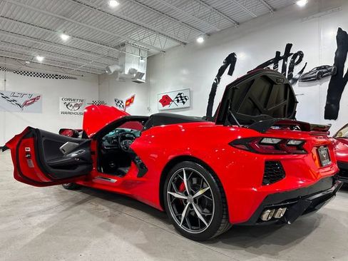 Used 2023 Chevrolet Corvette Stingray Preferred Conv w/ Z51 Performance Package RWD image 24