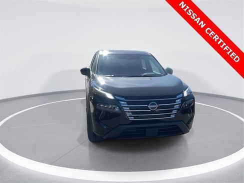 Certified 2025 Nissan Rogue S image 3