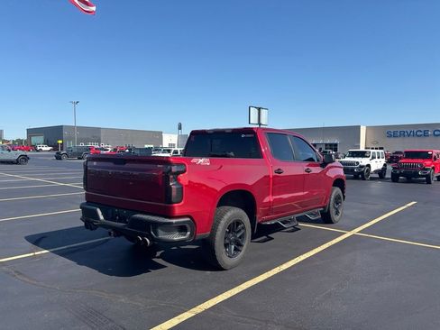 Used 2021 Chevrolet Silverado 1500 LT Trail Boss w/ Convenience Package II AWD/4WD image 11