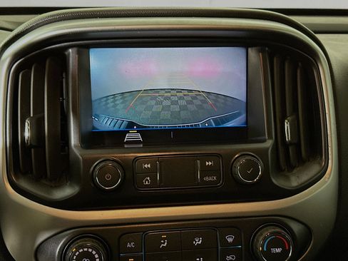 Used 2022 Chevrolet Colorado LT w/ Fleet Safety Package image 24