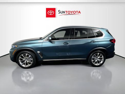 Used 2024 BMW X5 xDrive40i w/ Premium Package AWD/4WD image 7