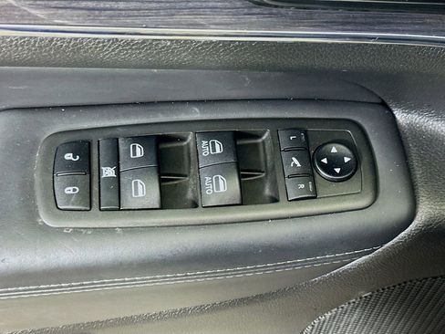 Used 2021 Jeep Grand Cherokee Overland image 20