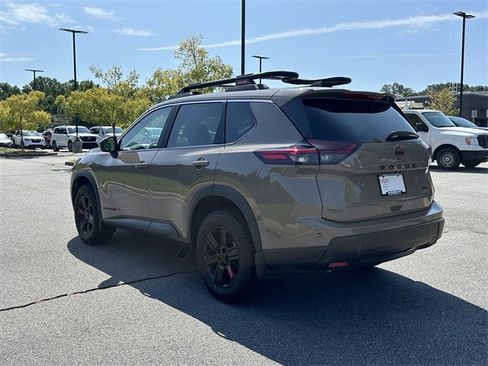 Certified 2025 Nissan Rogue SV image 6